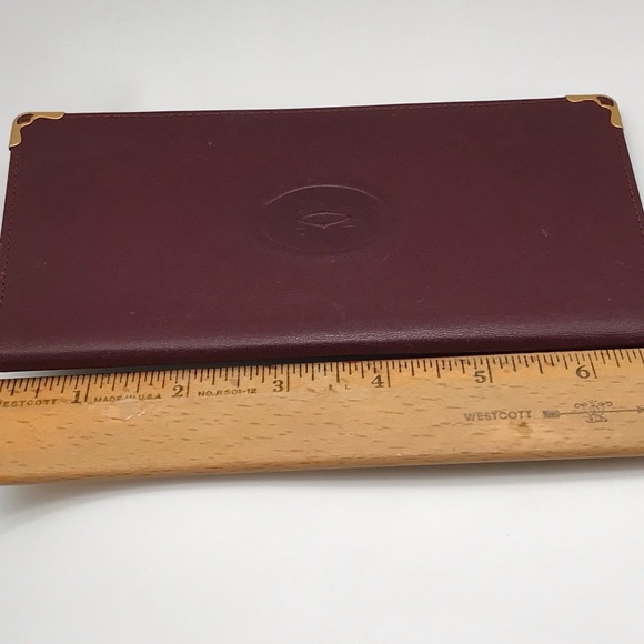 EUC Cartier Bordeaux Burgundy (Dark Red) Leather Checkbook Wallet - Unisex - Picture 4 of 7